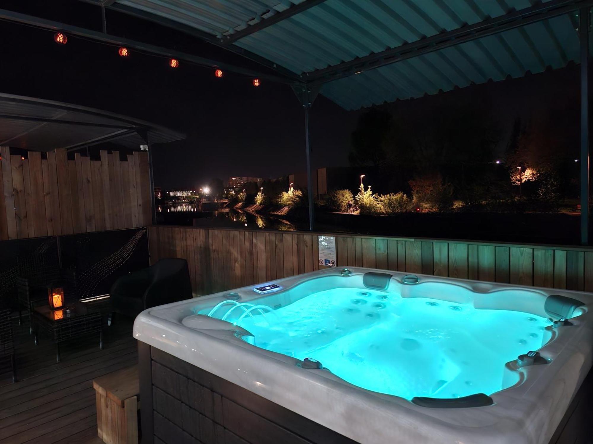 斯特拉斯堡La Peniche De Fabrice Avec Jacuzzi Privatif公寓 外观 照片